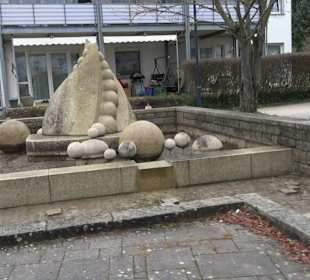 Brunnen Ortsmitte Rommelsbach