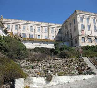 Rundweg unterhalb des Gefängnisses