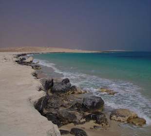 Spiaggia bianca e mare caraibico