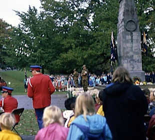 Menschen in Hamilton am  ANZAC-DAY (25.4.)