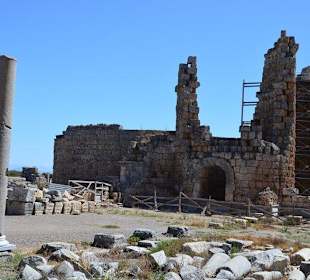 Brama hellenistyczna