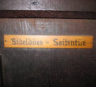 Im Haus - Sideldöer / Seitentür