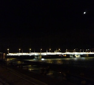 Ulice Lyonu wieczorem