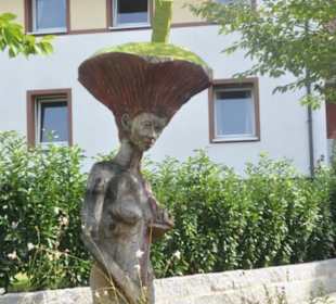 Holzskulptur Principessa di mela