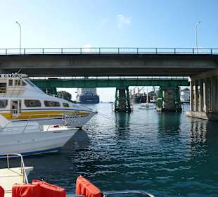 Im Hafen von La Romana