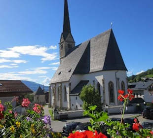 Kirche Maria Alm vom Hotel