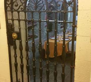 Duponthaus - Weinkeller