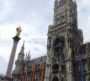 Mariensäule und neues Rathaus am Marienplatz