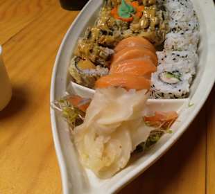 Awumaki Sushi