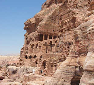 Spacer po Mieście Wykutym w Skale - Petra