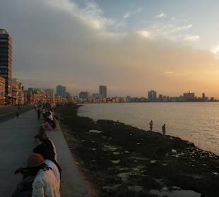 Sonnenuntergang am Malecon