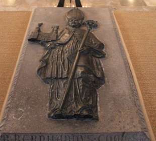 Grab Bischof Bernhards im Hochchor