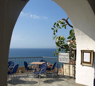 Blick auf die Terrasse des Restaurants Serafino