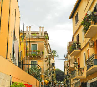 Häuser und Geschäfte