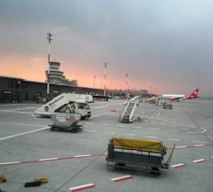 Flughafenfeld - Tegel