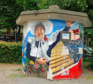 Lustig ist ein Toilettenhäuschen