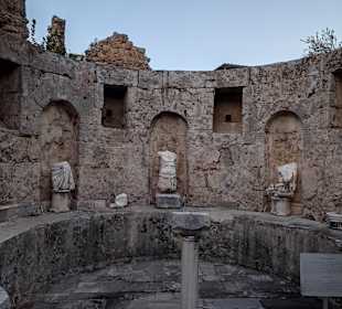Ruinen Side
