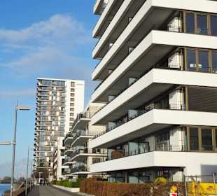 Spaziergang durch die Überseestadt Bremen