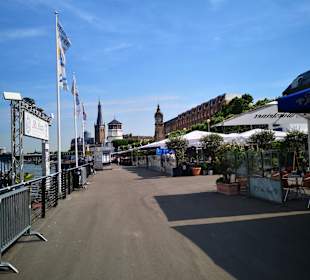 Uferpromenade Düsseldorf