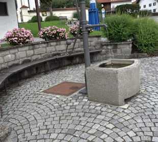 Dorfbrunnen Erling