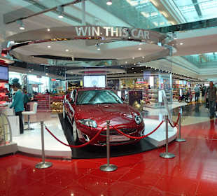  Hauptgewinn in der Lotterie im Airport