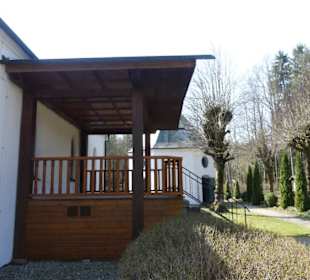 Außenansicht Seiteneingang