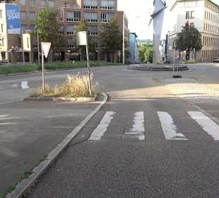 Skulptur 6-87/88 am Kernerplatz
