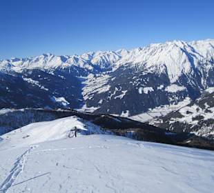 Blick von der Adler Lounge auf Virgen und Matrei