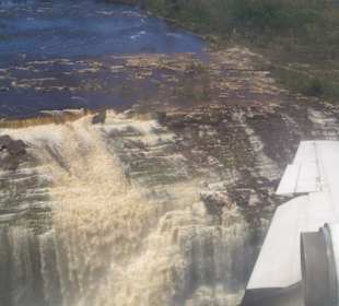 Über dem Salto Sapo ( Froschwasserfall )