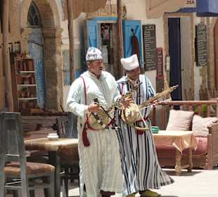 Musik vor den Straßencafes