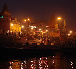 Główna Ghata nocą