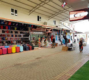 Basar ca. 400m vom Hotel entfernt mit über 300 Geschäften