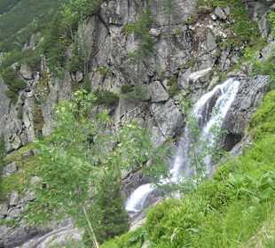 Kleiner Wasserfall