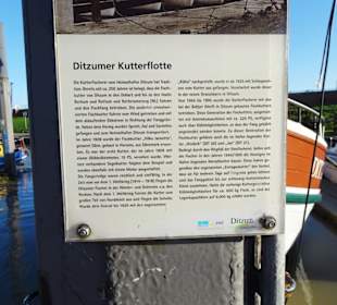Infotafel zur Ditzumer Kutterflotte
