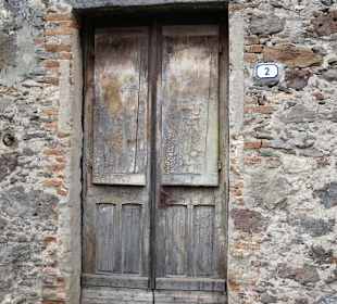Eindrücke aus der Altstadt von Orosei