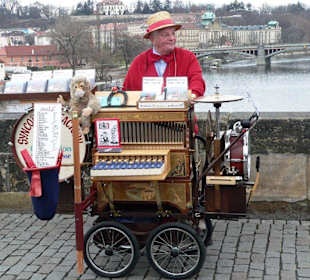 Sur le Pont St. Charles