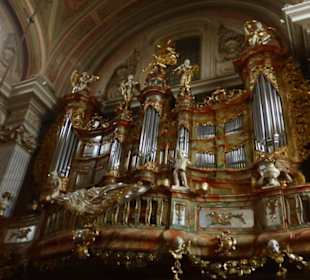In der St. Anna Kirche bei der Besichtigung