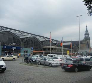 Hauptbahnhof aussen