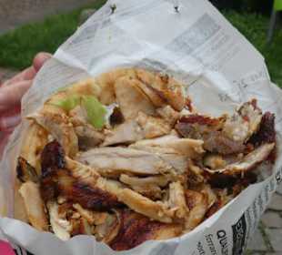 Gyros aus dem Straßenverkauf vom Rest. Sparta