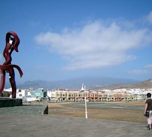 Mirador mit Skulptur,Überblick & Ende von Arinaga!