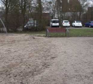 Spielplatz bei der Schule