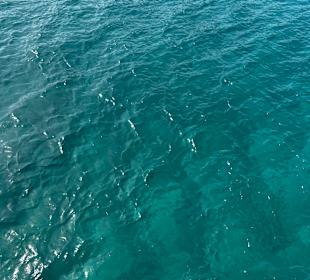 Türkisfarbendes Wasser