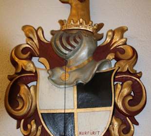 Wappen Gedenkhalle im Turmeingang