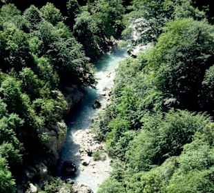 Blick von der Route des Crètes in den Canyon