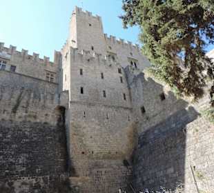 Rhodos - opevnění s příkopem