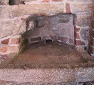 Piscina für überschüssigen Wein