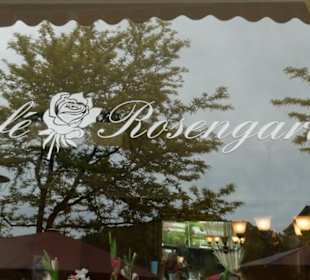 Kaffee-Pause an der Promenade beim Rosengarten