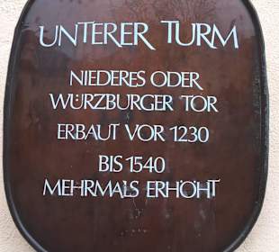 Hinweistafel am Turm