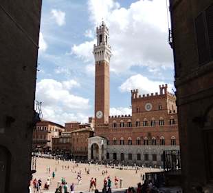Blich auf den Freiheitsplatz