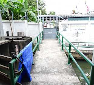 Tor zum Militärgebiet